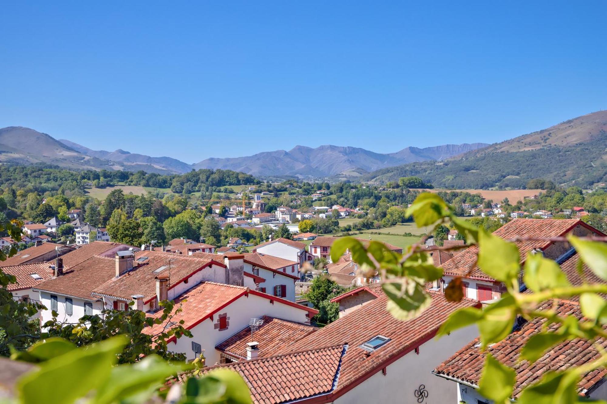 Vvf Residence Pays Basque Saint-Jean-Pied-De-Port Bagian luar foto