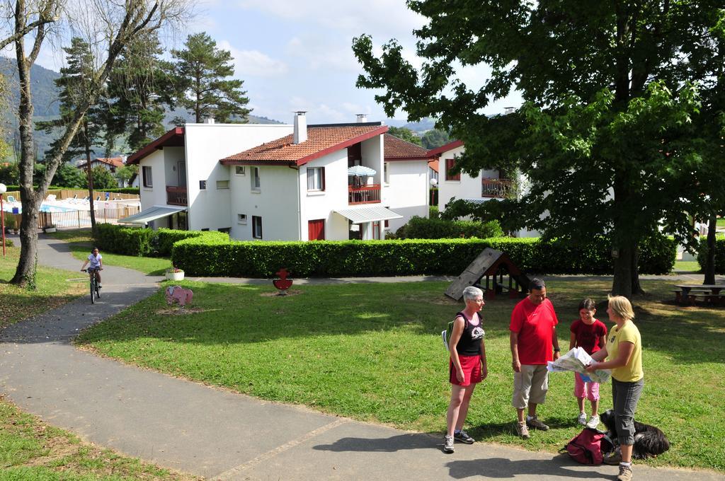 Vvf Residence Pays Basque Saint-Jean-Pied-De-Port Bagian luar foto